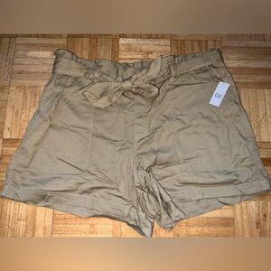 🆕 GAP High Rise Tie Waist Cargo Khaki Short